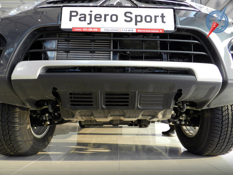 Толстая стальная защита днища является редким, но необходимым элементом штатного оснащения