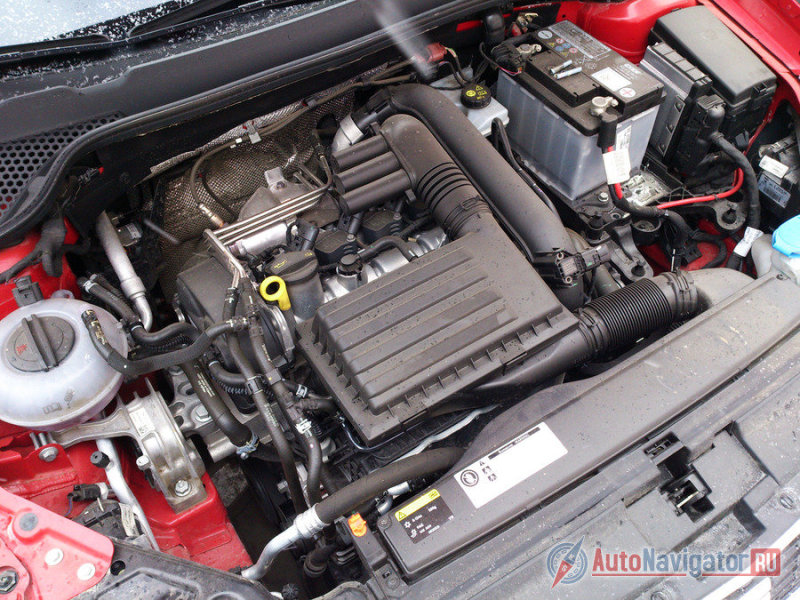 Тестовый экземпляр – с минимально возможным турбомотором 1.2 TSI (105 л.с. и 175Нм) и семиступенчатым роботом DSG