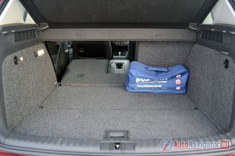 Багажник. Один из самых лучших, которые мне приходилось видеть – почти идеальный параллелепипед