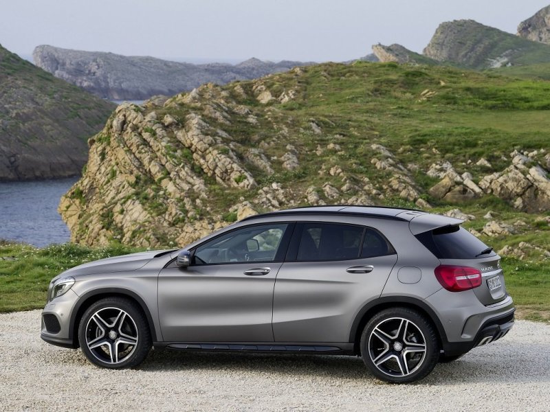 Mercedes-Benz GLA