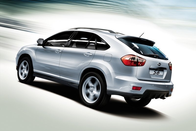BYD S6