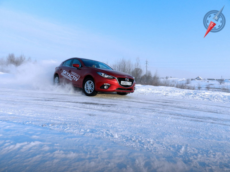 Рулевое управление «тройки» позволяет держать задуманную траекторию движения, но к работе электроусилителя нужно привыкать