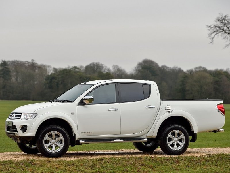 Рестайлинг принес увеличившийся задний свес и новые колесные диски