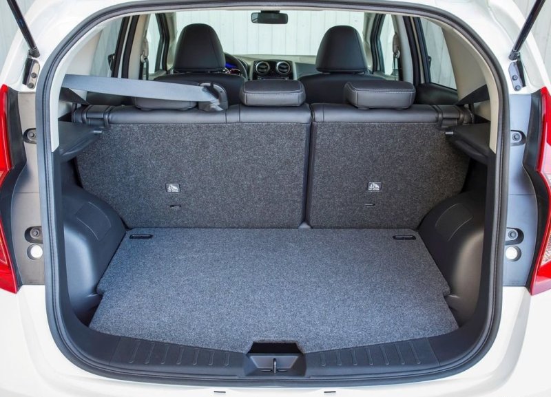 Один из главных козырей модели – вместительный багажный отсек... 