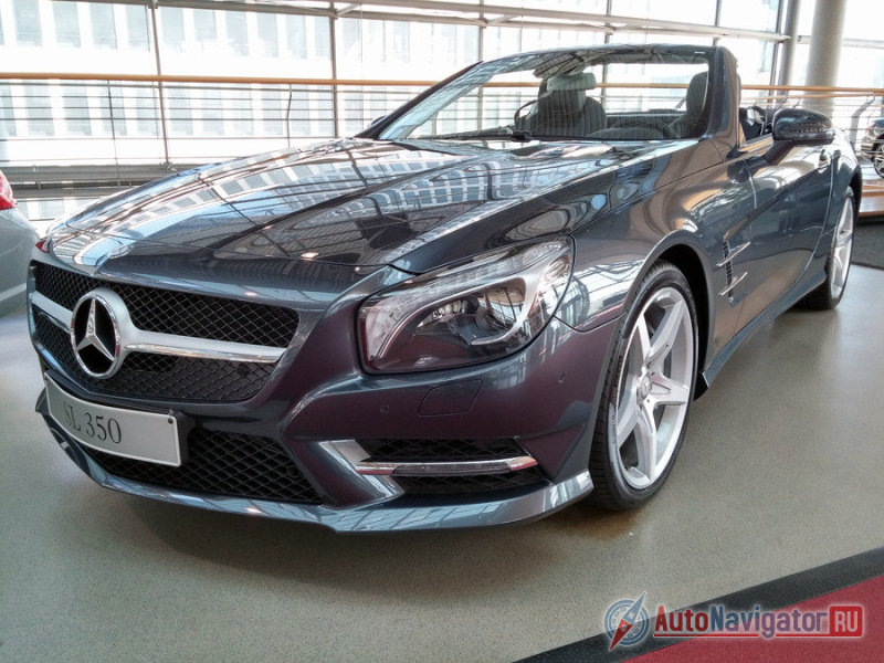 Мужественный облик родстера определяется его внешним видом