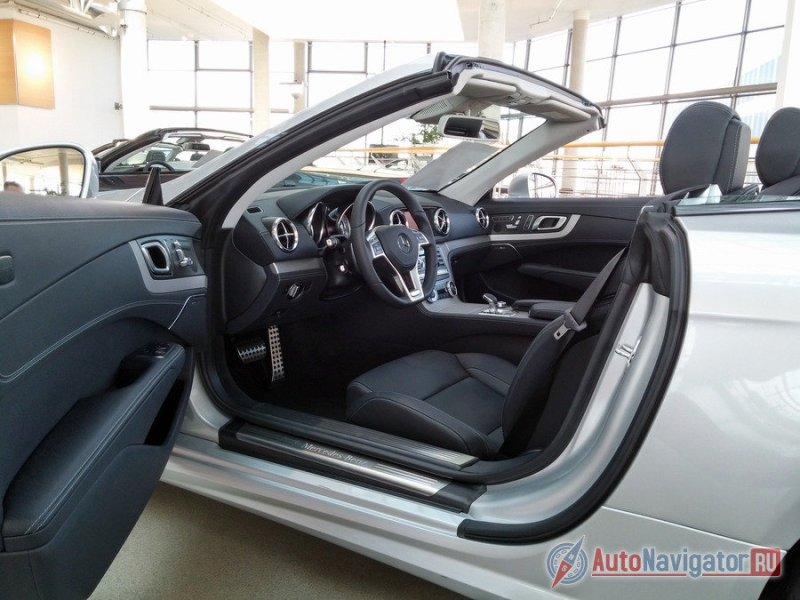 Список оборудования, которым оснащен родстер, практически бесконечен