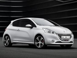 Peugeot 208 GTi —  в России от 1 119 000 рублей