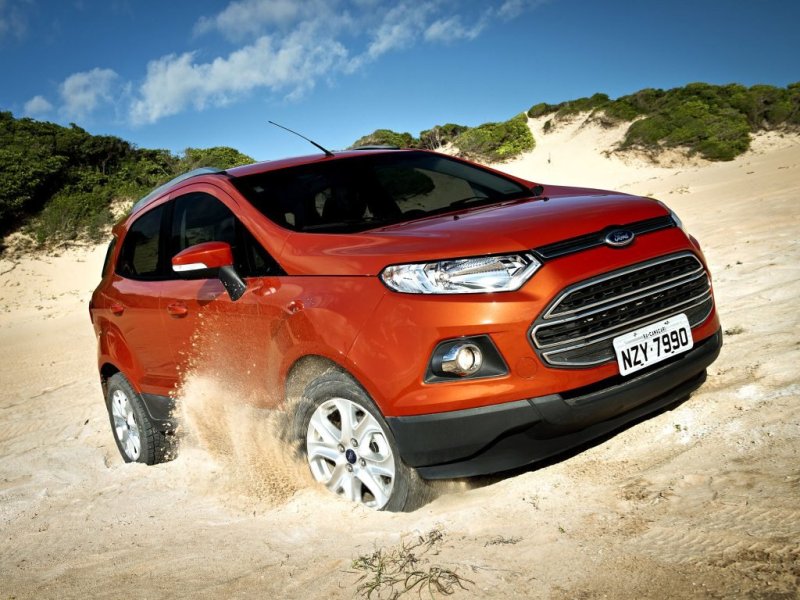 У автомобиля и в самом деле есть кое-какой потенциал off-road. Хотя преувеличивать не стоит