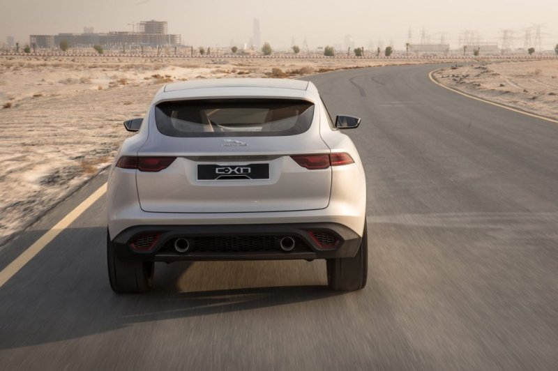 Предсерийная версия Jaguar C-X17