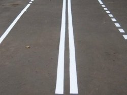 В столице появилась новая техника для нанесения дорожной разметки