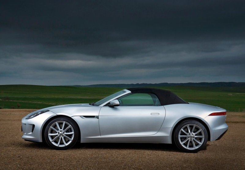 Jaguar F-Type – классный автомобиль. И дорогой!