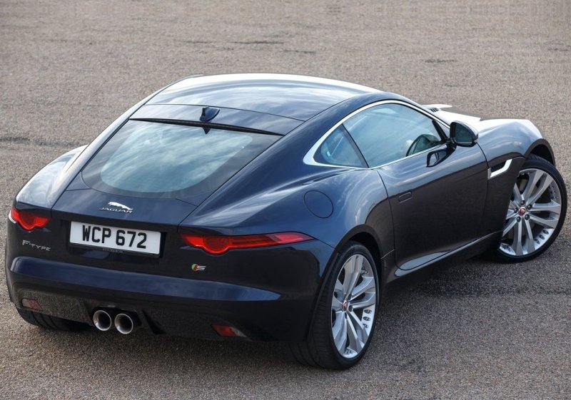 Отточенную управляемость новому Jaguar F-Type обеспечивают «продвинутая» подвеска и новые технологии, способствующие улучшению динамических качеств автомобиля