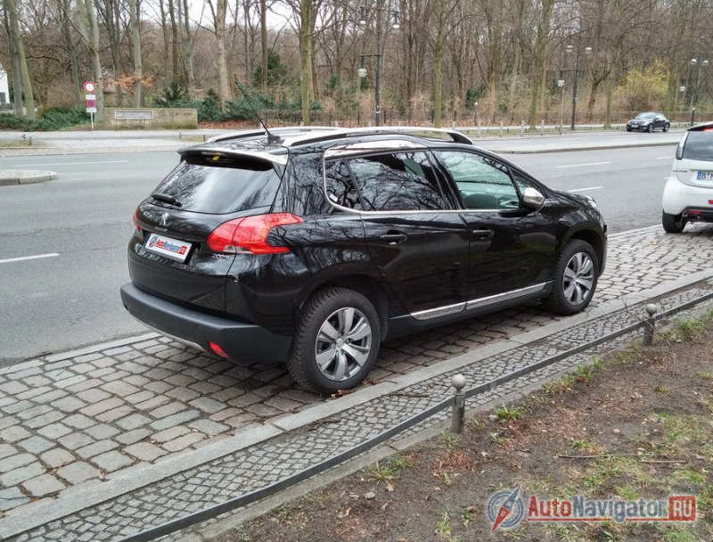 В 2007 году руководство фирмы Peugeot, представляя свой первый большой кроссовер 4007, даже не думало, что когда-либо создаст «малыша» с индексом 2008