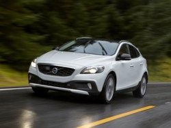 Volvo V40 Cross Country и XC60 серии Ocean Race Edition появились в РФ