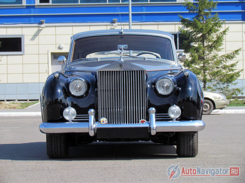 Rolls-Royce Silver Cloud: Заоблачная роскошь пятидесятых годов