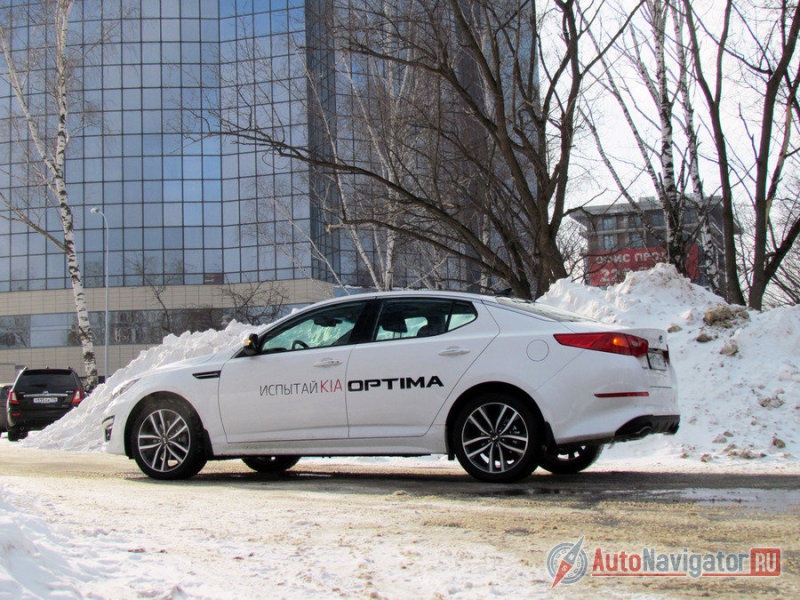 Иными словами, машина в покое выглядит так, будто сейчас рванет с места