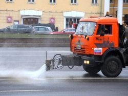 Каждый второй житель Москвы доволен уборкой городских дорог