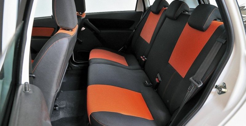 Второй ряд сидений Lada Kalina Cross