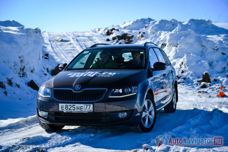 Между тем, Skoda Octavia нового поколения с точки зрения оснащения стала еще насыщеннее. К тому же, отныне тип задней подвески зависит от объема двигателя, а, следовательно, и от цены