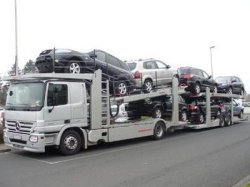 Российский автомобильный рынок продолжает движение вниз