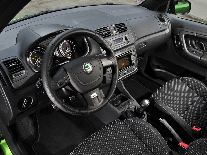 Собирать информацию по поломкам тут бессмысленно. Покупают этот «снаряд» в основном люди, не заботящиеся об экономии