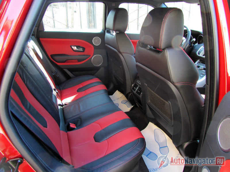 Сзади не так уж и тесно