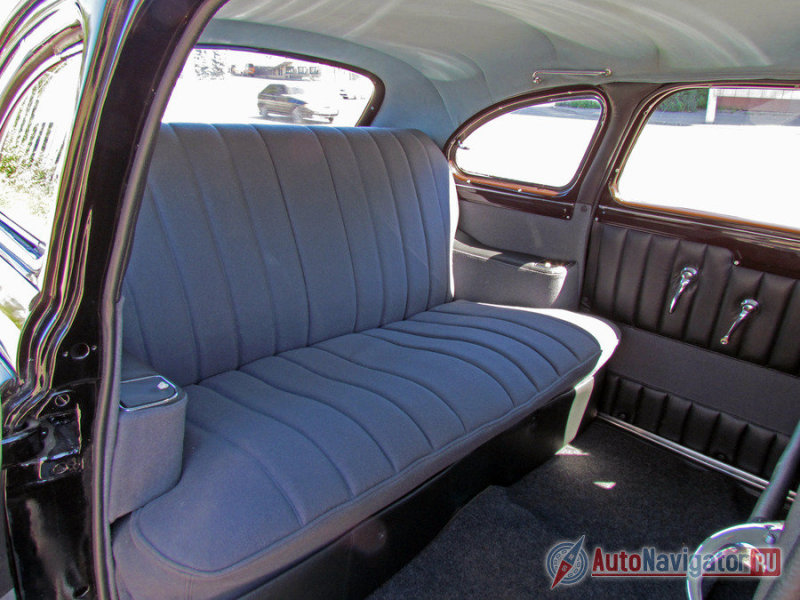 А вот сзади… Вал пространства и мягкий диван мягкий