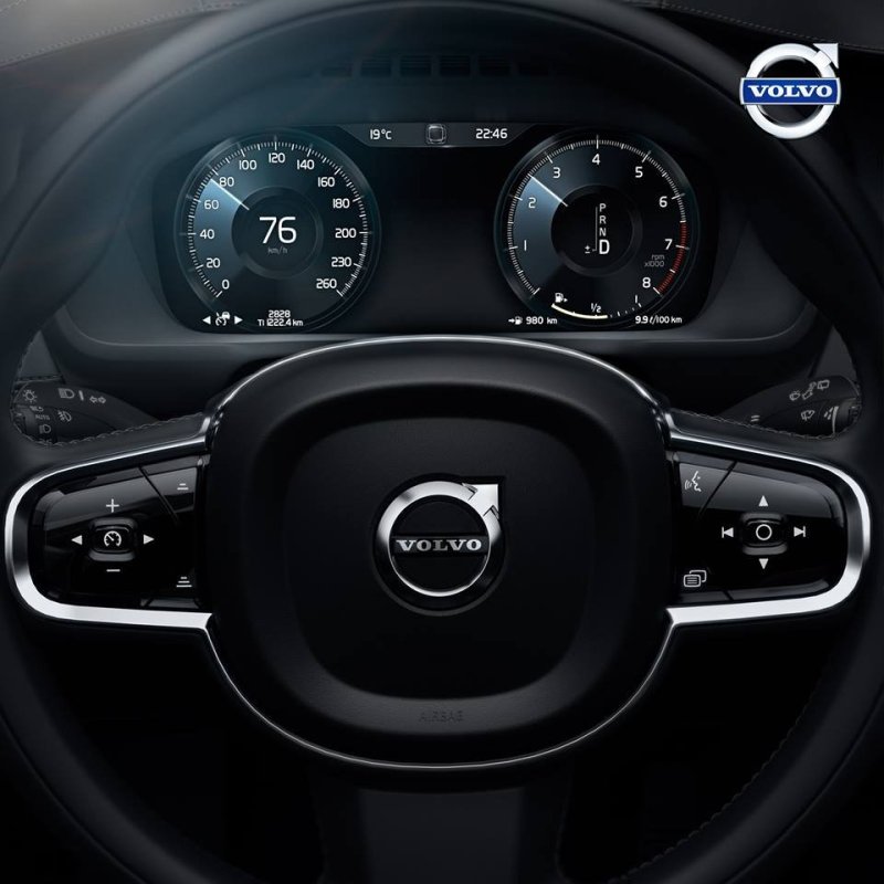 Интерьер Volvo XC90 II - официальное фото