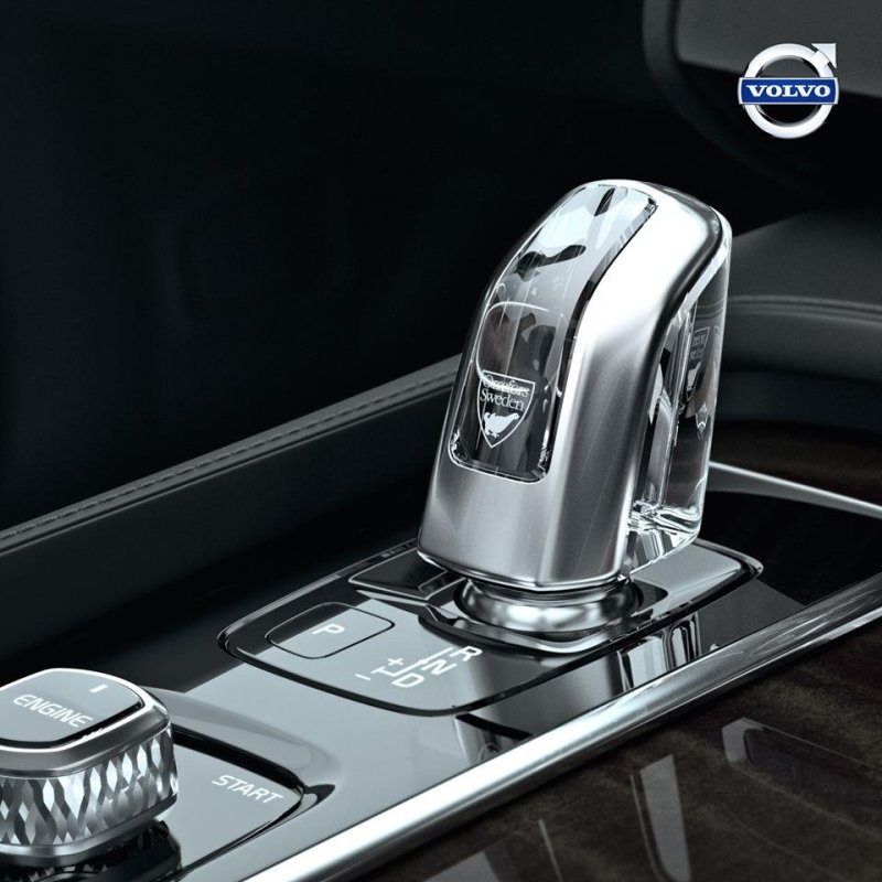 Интерьер Volvo XC90 II - официальное фото