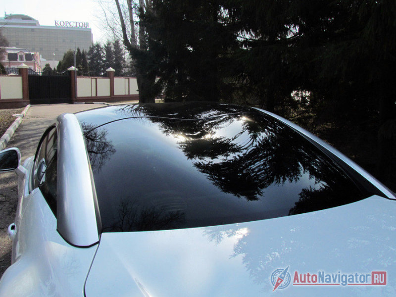 Вздутие крыши скорее эстетика, чем реальный прирост места для пассажиров на заднем диване. Но на самом деле их главная функция – вклад в аэродинамику