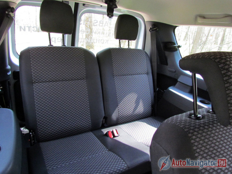 Кресла третьего ряда