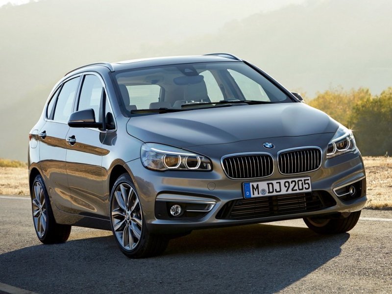 Практически со всех ракурсов Active Tourer смотрится стильно