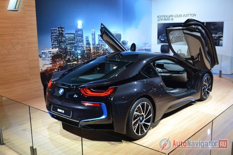 BMW i8BMW i8