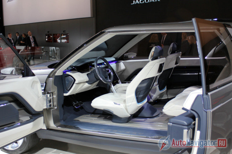 ... удивительных кресел и прочих атрибутов шоу-кара