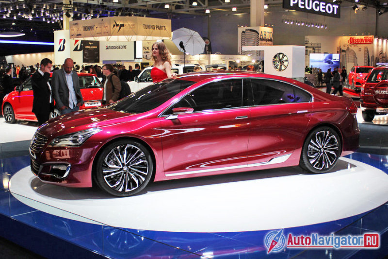 ... большой седан Ciaz. Последний особенно любопытен, поскольку легковой седан класса D в Suzuki вряд ли могли сделать своими силами. Однажды уже попробовали, получился Kizashi, с треском проваливший продажи. А это значит, что у японцев наклевывается новый альянс