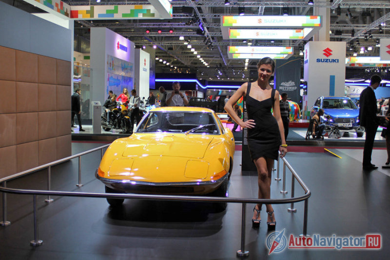 Дебют этой машины случился в 1965 году во Франкфурте в статусе концепт-кара. Изначально она не планировалась серийной, а была призвана продемонстрировать исключительно дизайнерские идеи марки тех лет, но многочисленные восторги публики заставили запустить это купе в серию