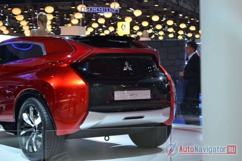 Mitsubishi XR-PHEV