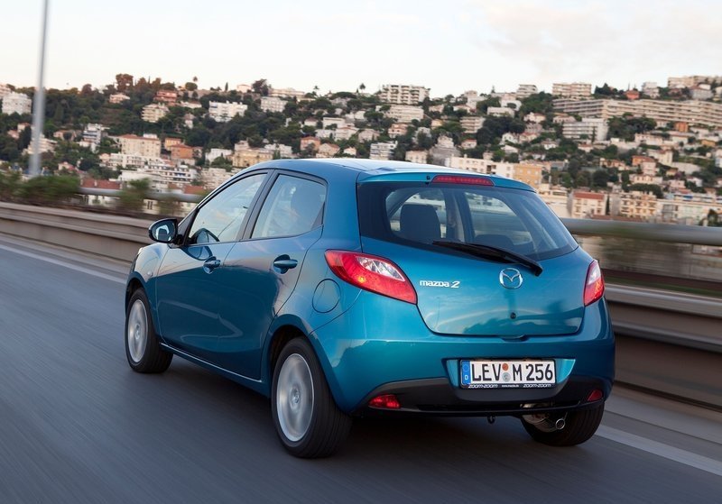 Mazda2: Городская малютка