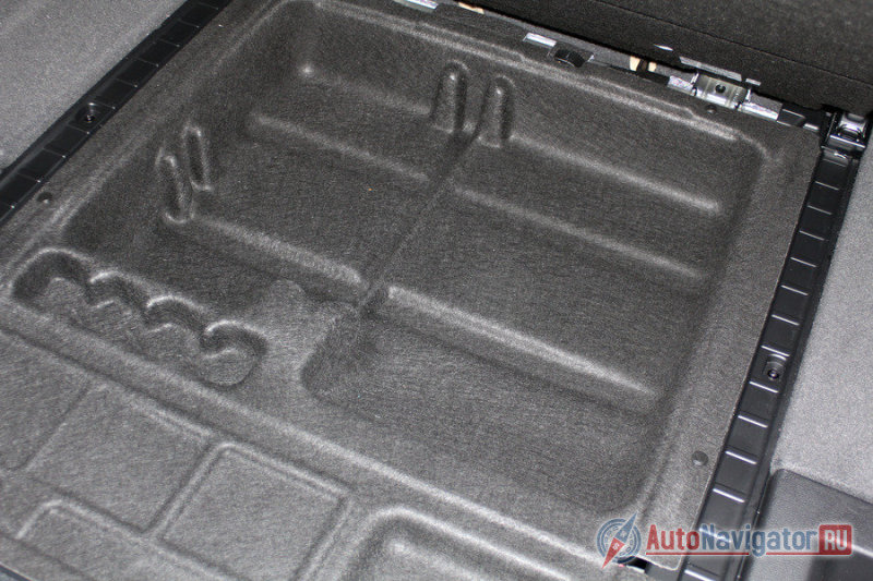 Под полом ниша