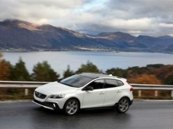 Volvo V40 Cross Country получил мотор серии Drive-E