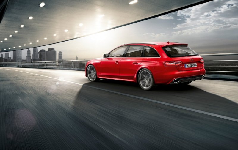 Audi RS4 Avant Quattro