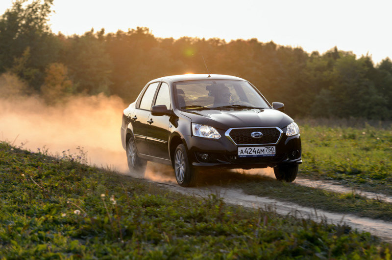 Положительные способности шасси проявляются на разбитом асфальте, ухабах, гравийных и грунтовых дорогах