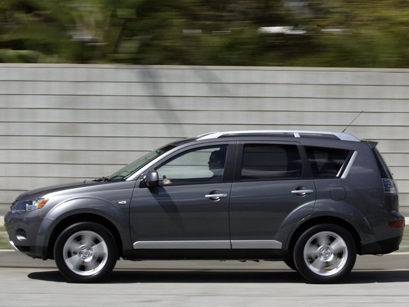 В РФ отзываются автомобили Mitsubishi Outlander