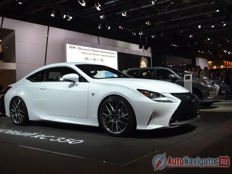 Lexus RC 350 — в России от 2 378 000 рублей