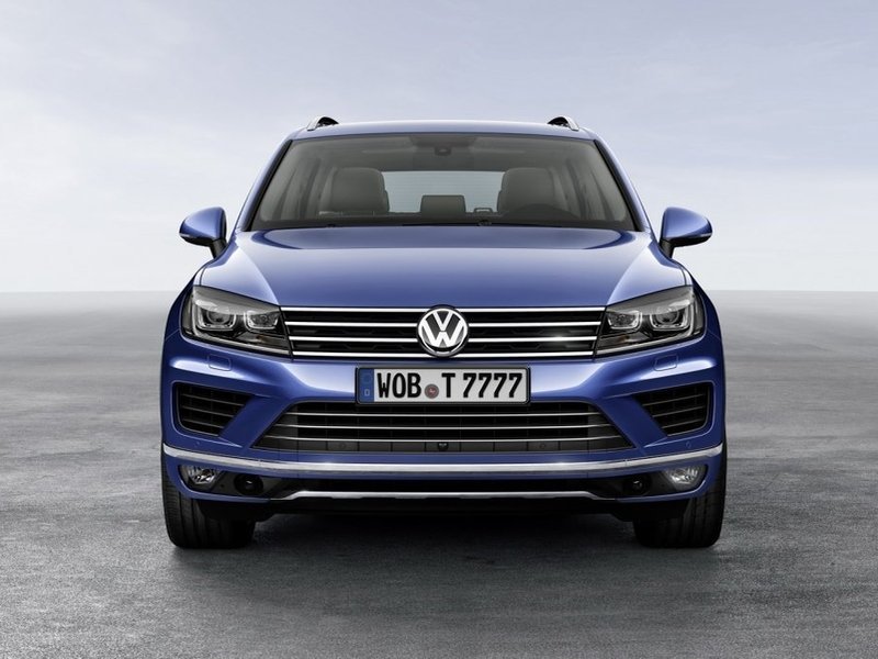 Обновленный Volkswagen Touareg доберется до РФ через месяц