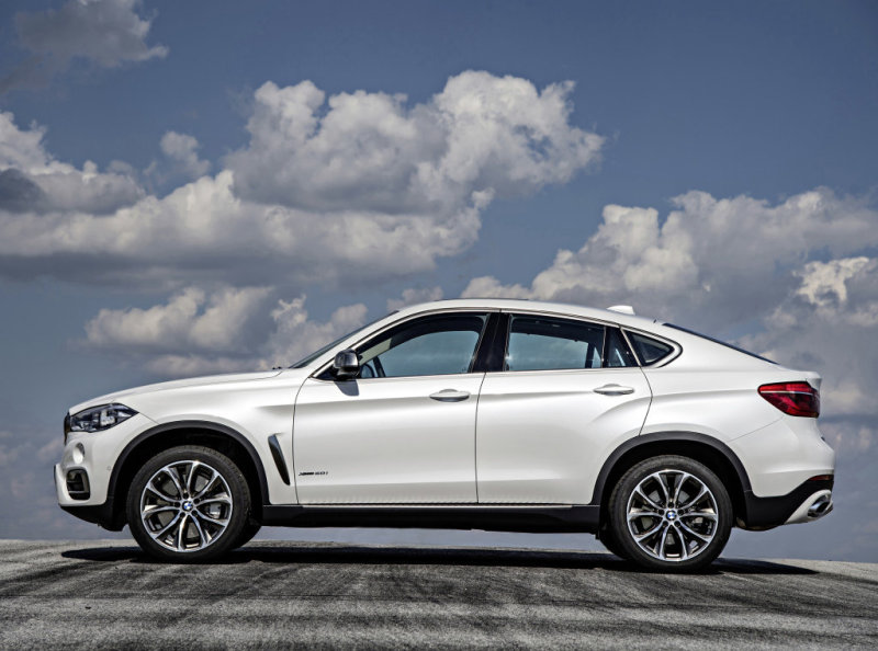 Очень примечательная черта профиля - выштамповка в зоне стыковки задней двери и крыла