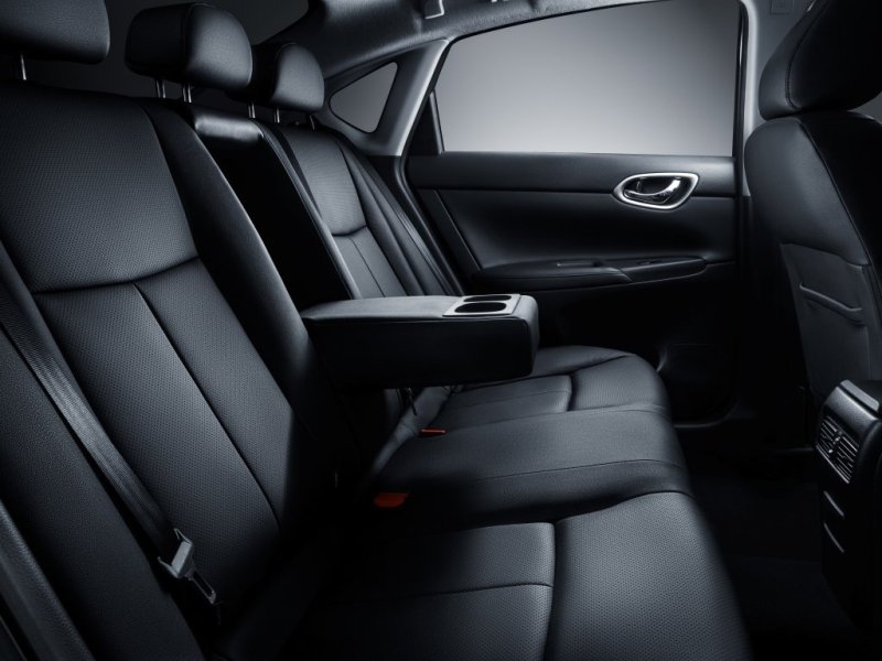 На втором ряду даже рослый человек будет чувствовать себя прекрасно