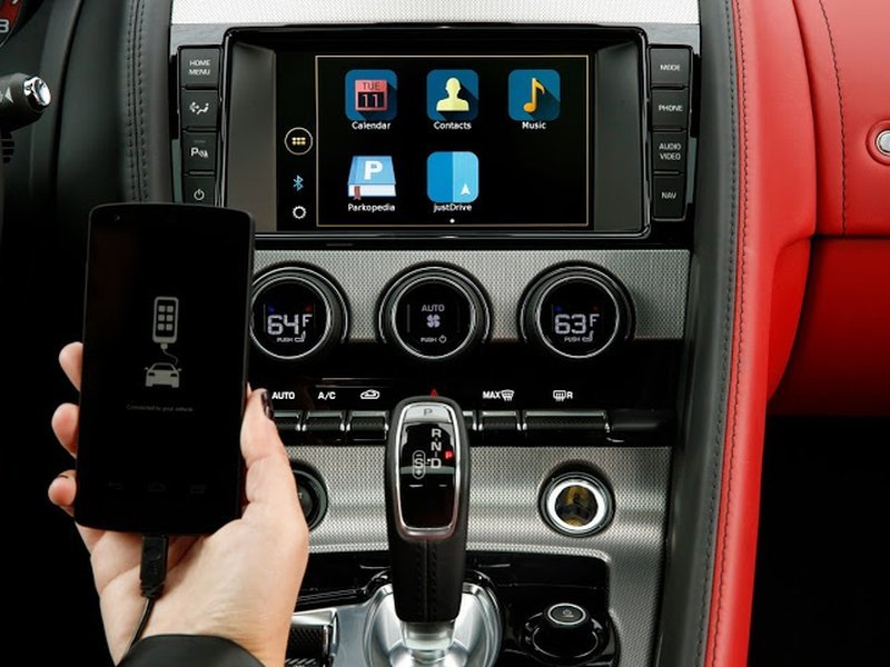 Компания Jaguar Land Rover разработала мультимедийное приложение для автомобилей