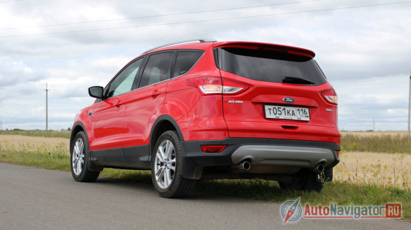 Корма получилась излишне обыденной и американской, при том, что сам автомобиль, скорее, интернациональный