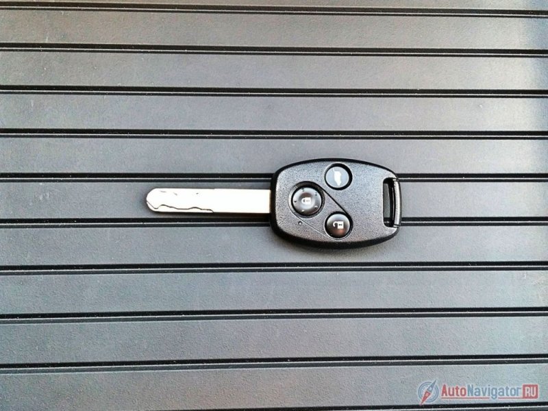 Брутальному автомобилю – брутальный ключ